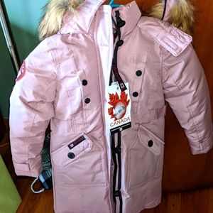 Girls size 5/6 Canada jacket never worn tags still attached